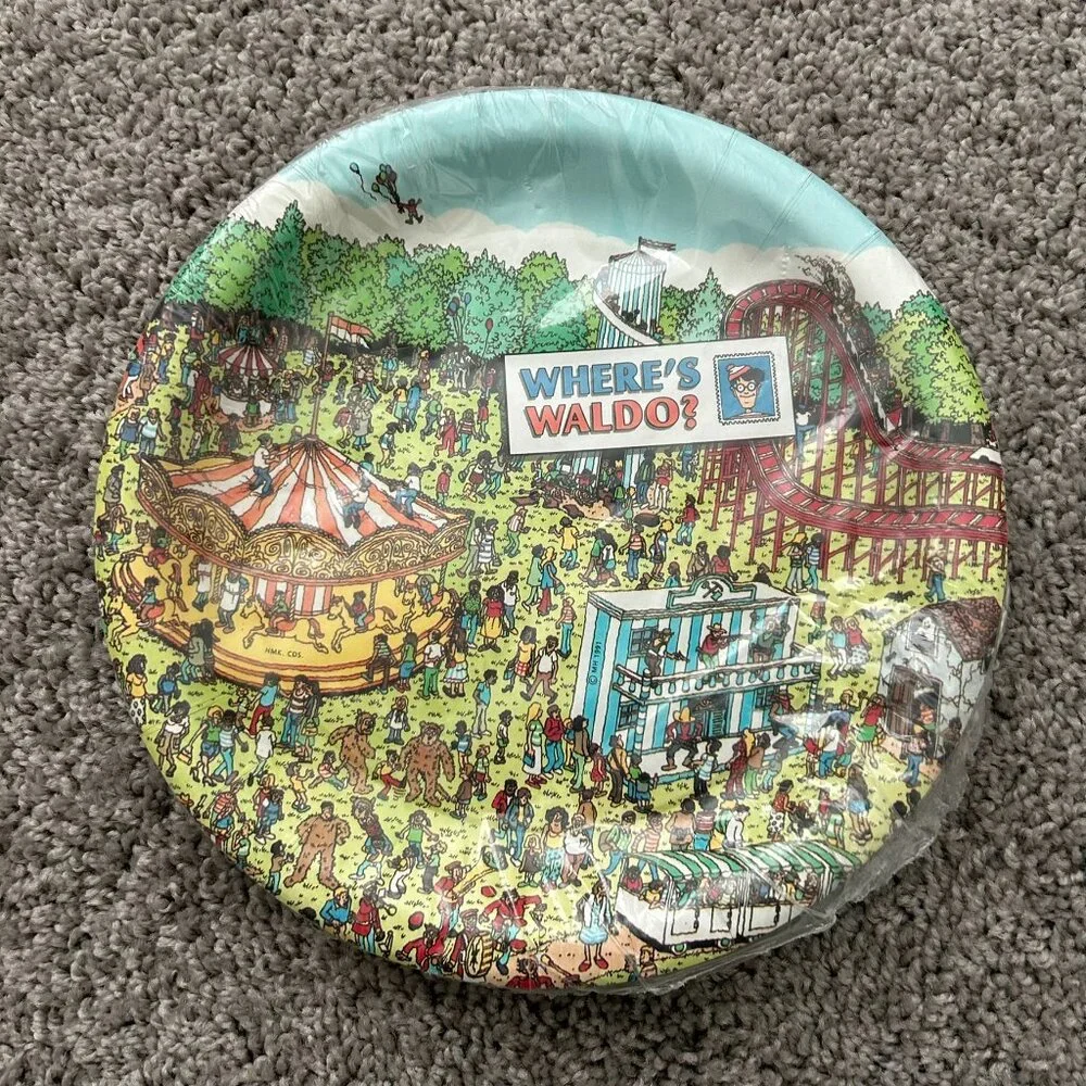 Vintage Where's Waldo Birthday Hallmark Party Supplies Paper Plates NIP